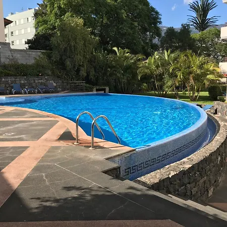 Mit Pool Apartment *